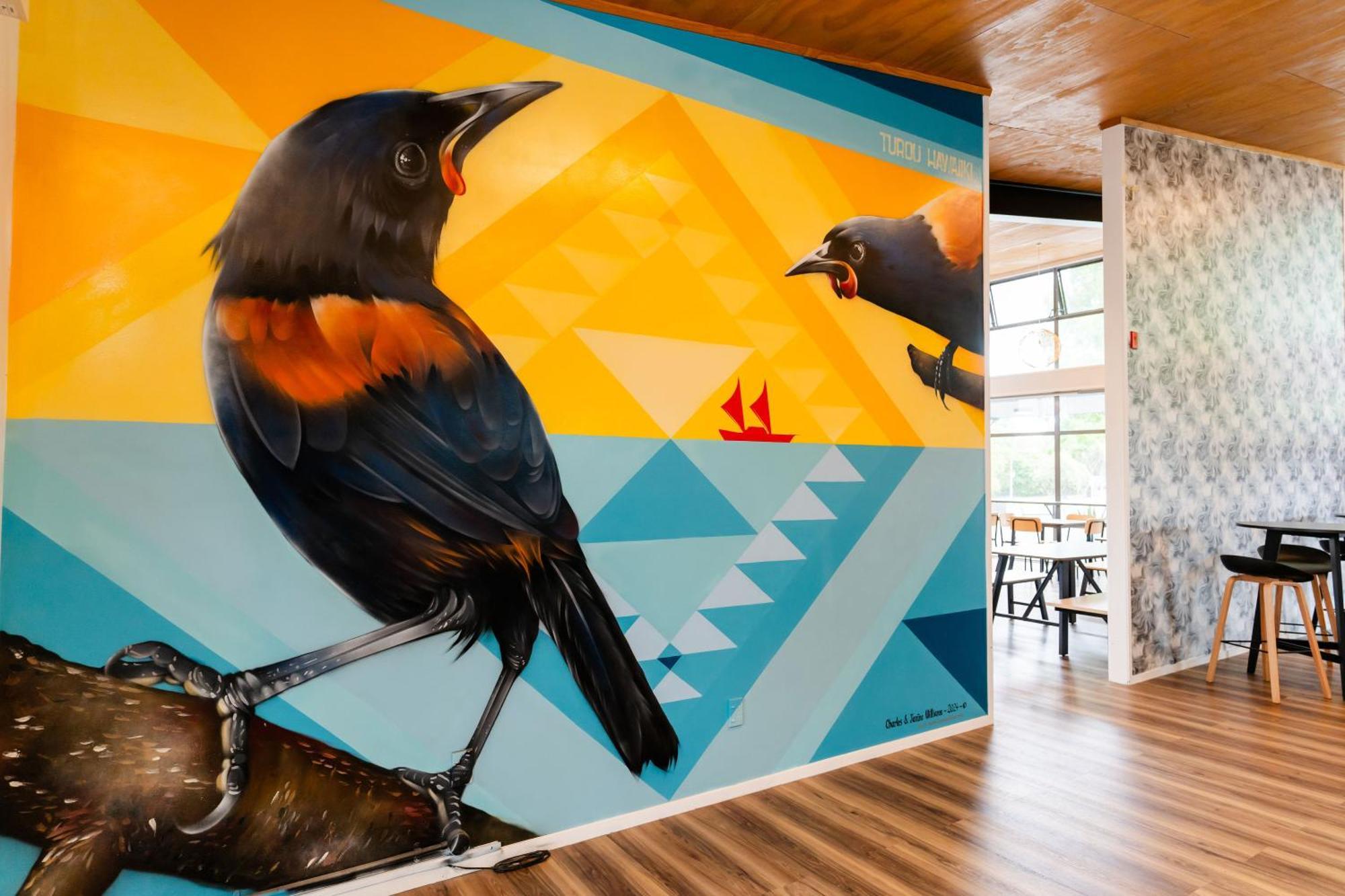 Hostel Haka House Rotorua Exterior foto Mural by artist, Mark Ashkenazi